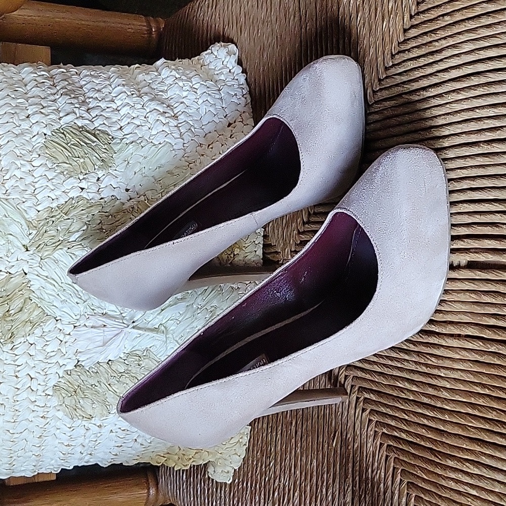 BCBGeneration parade platform stiletto heels, tan/taupe, size 8.5